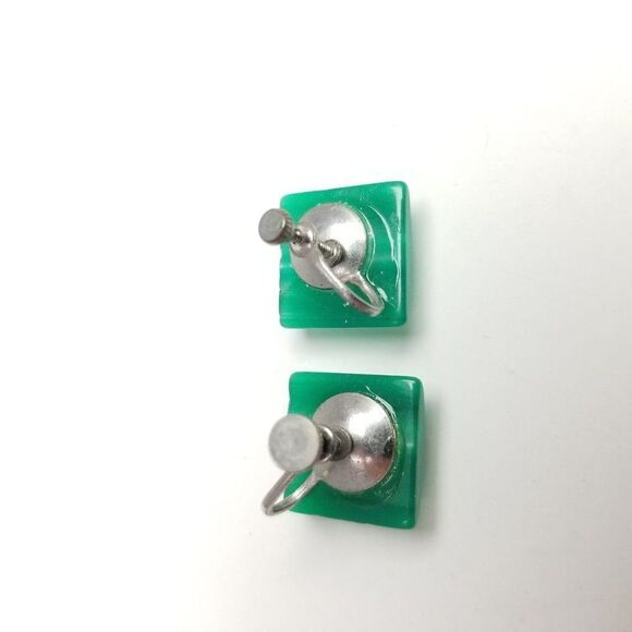 Vintage Green Square Clip On Earrings, Screw Backs, Retro Plastic, Estate - Picture 4 of 5